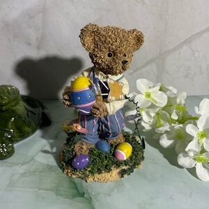 Kuddles Korner March Easter Bear Figurine VTG 2002